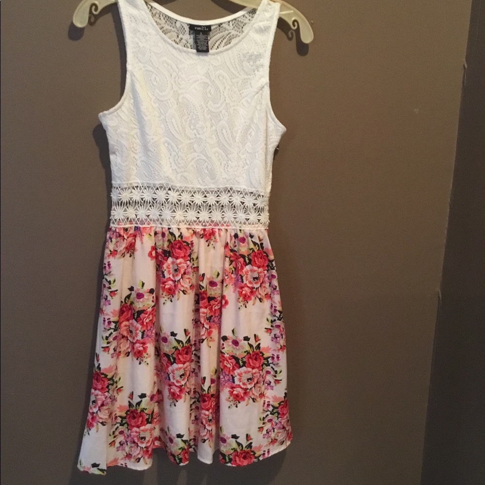 Rue 21 size small